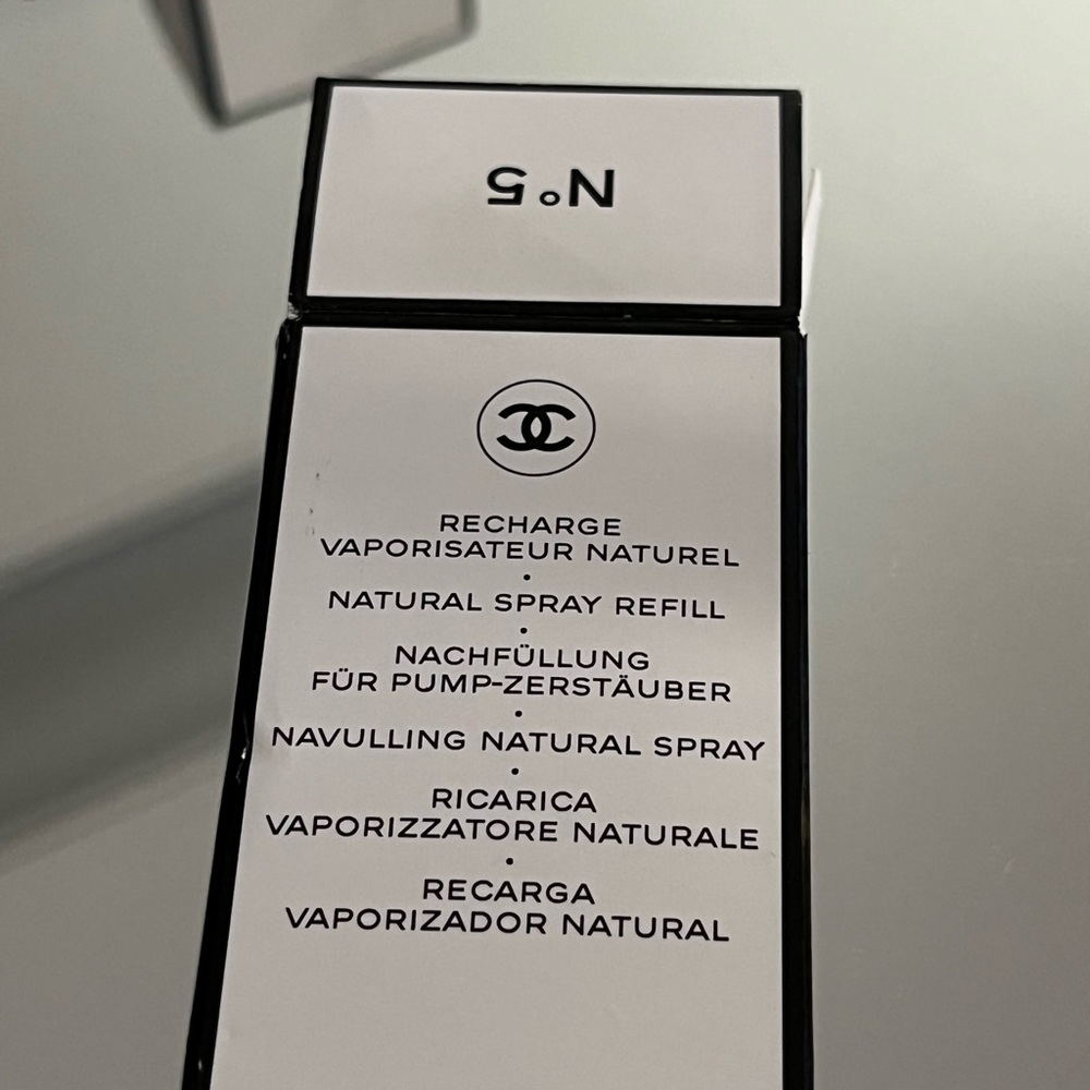 CHANEL No. 5 purse - Picture 3 of 3